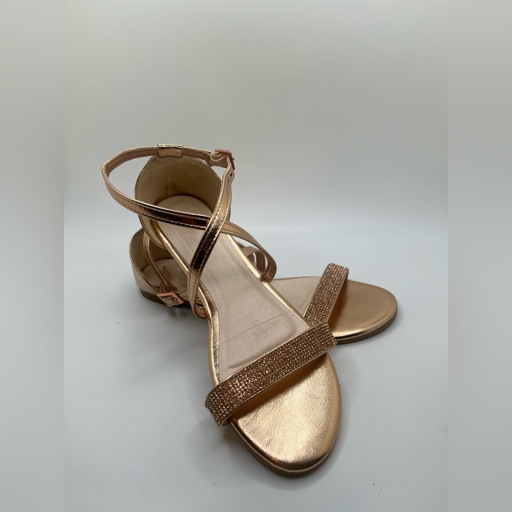 DB STUDIO Women’s Rose Gold Crisscross Strap Sandals  Size 8